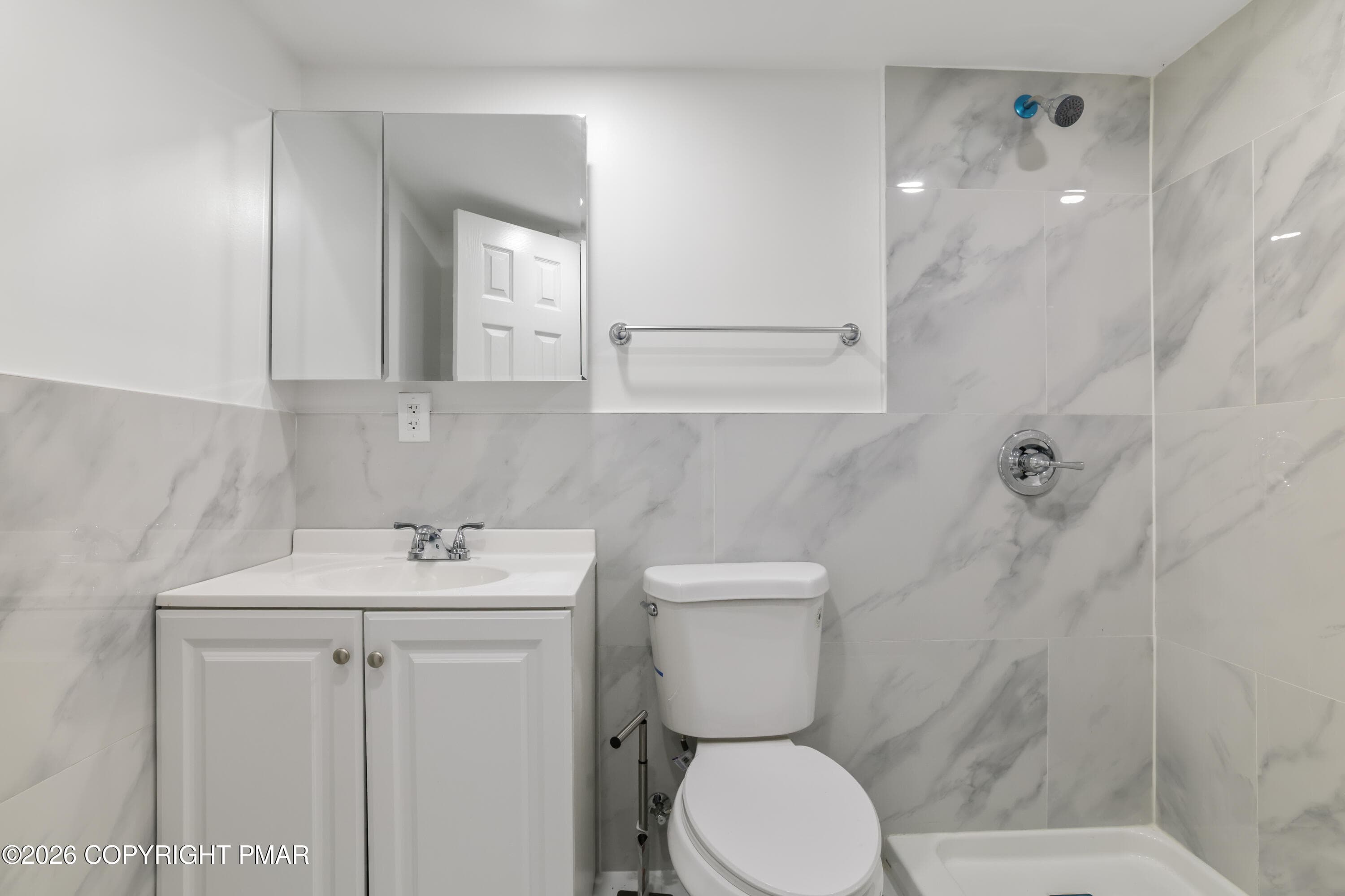 35-RBP55420 - 100 Outer Drive, Dingmans Ferry, PA 18328, Dingmans Ferry