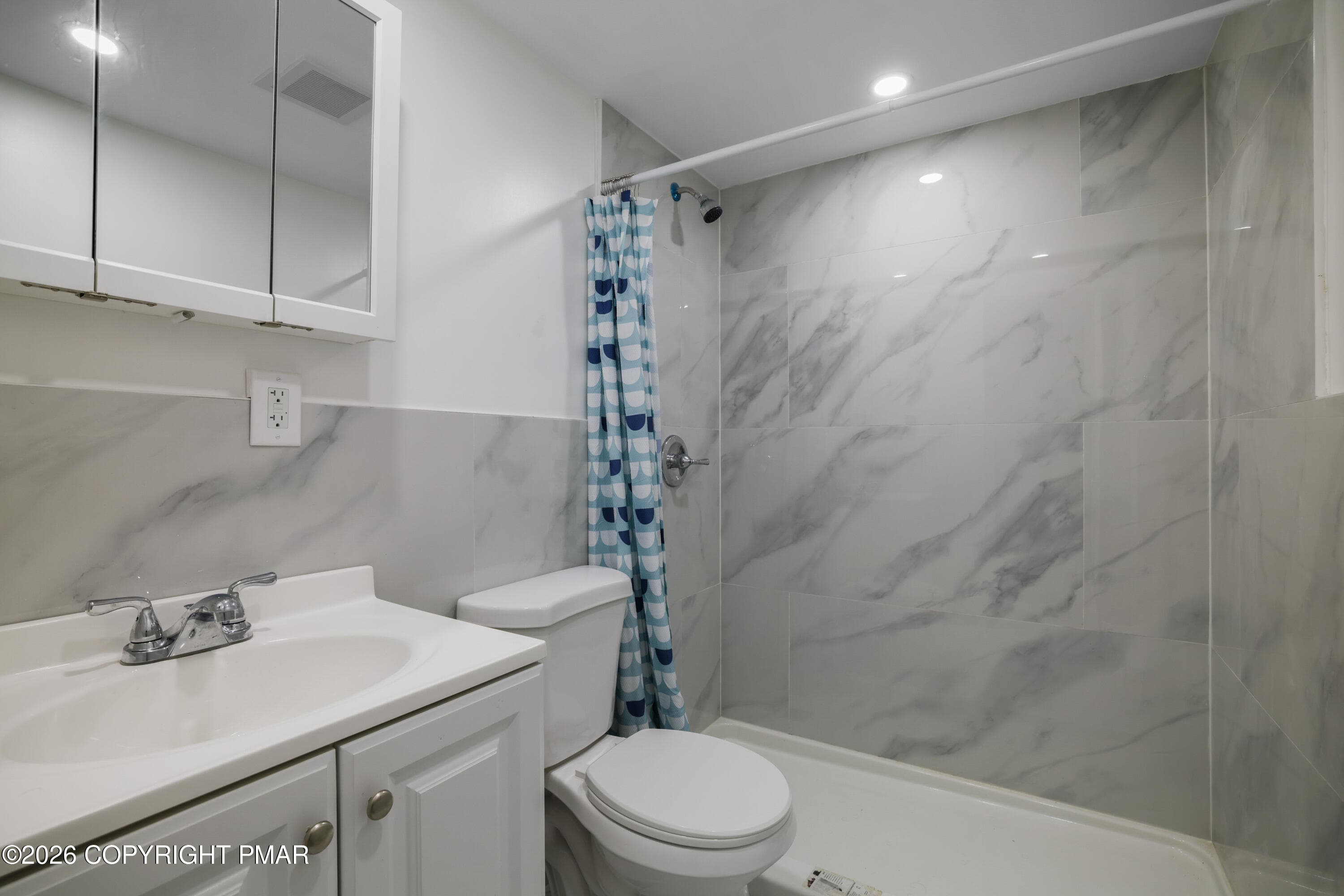 37-RBP55430 - 100 Outer Drive, Dingmans Ferry, PA 18328, Dingmans Ferry