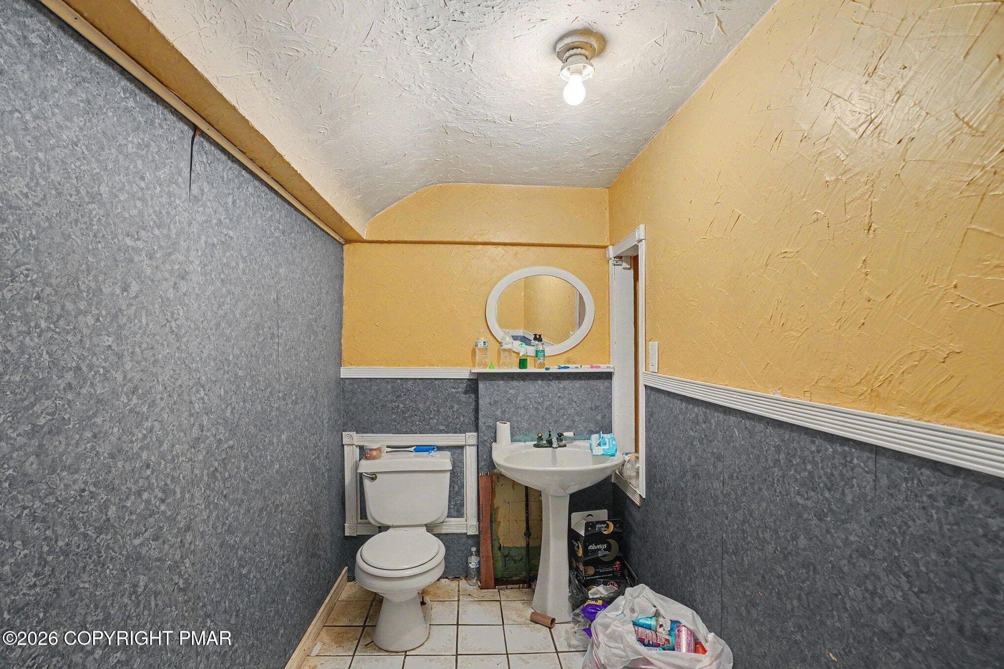 09_Bathroom_1 - 1105 Euclid School Road, Butler, PA 16001, Butler
