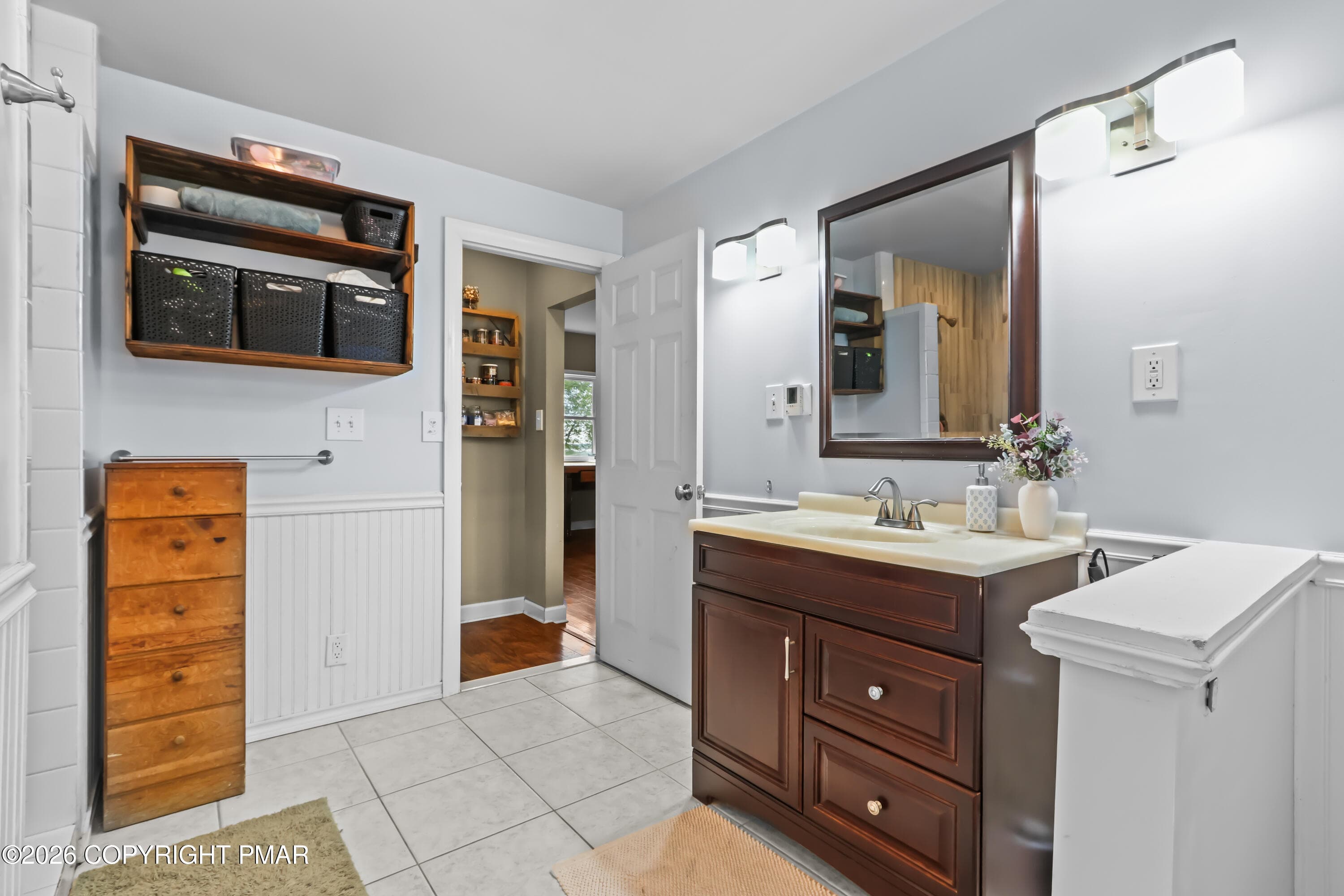 Bath 1 (3) - 5525 Lehigh Avenue, Whitehall, PA 18052, Whitehall