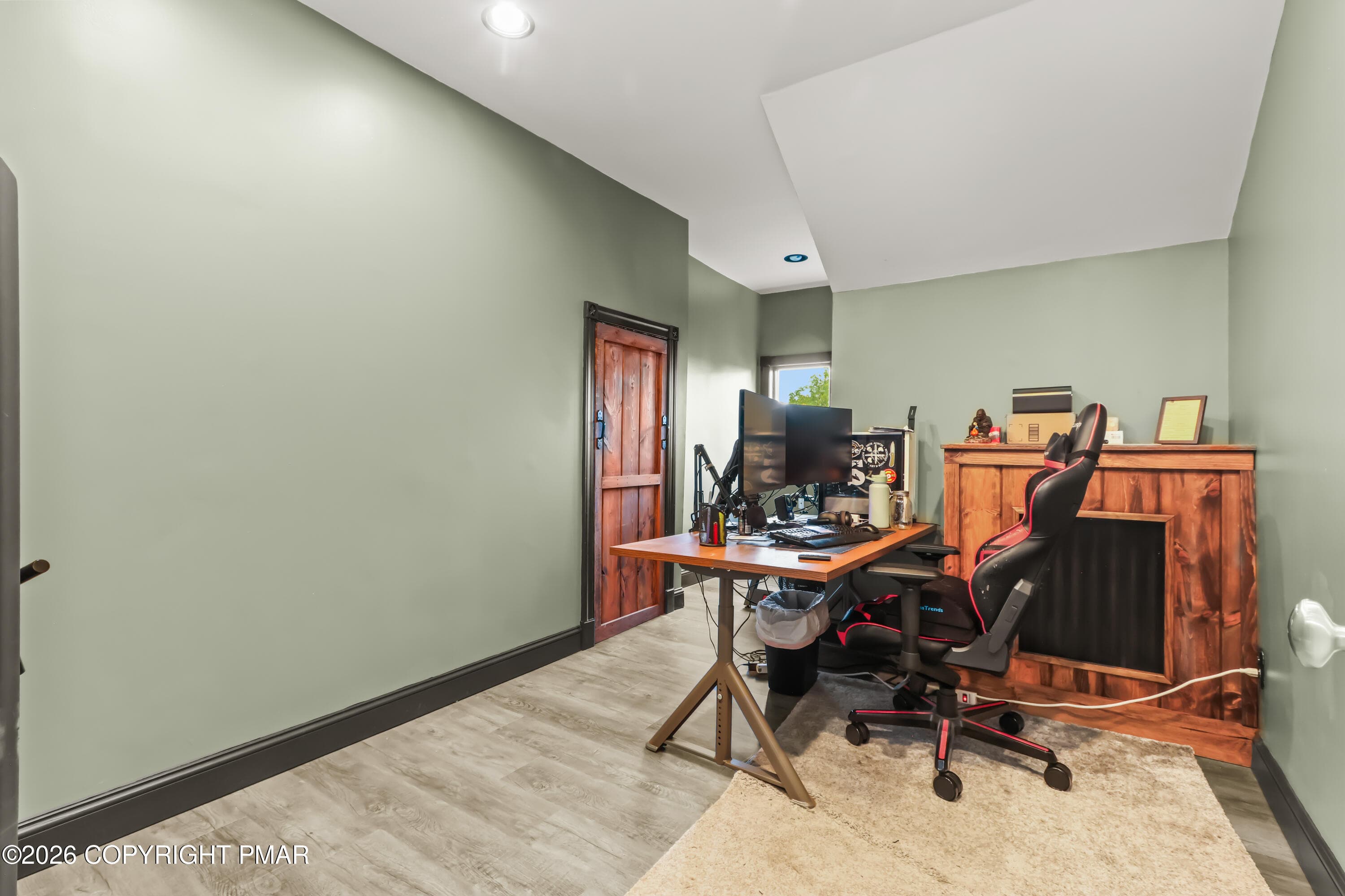 BR 2 - 5525 Lehigh Avenue, Whitehall, PA 18052, Whitehall