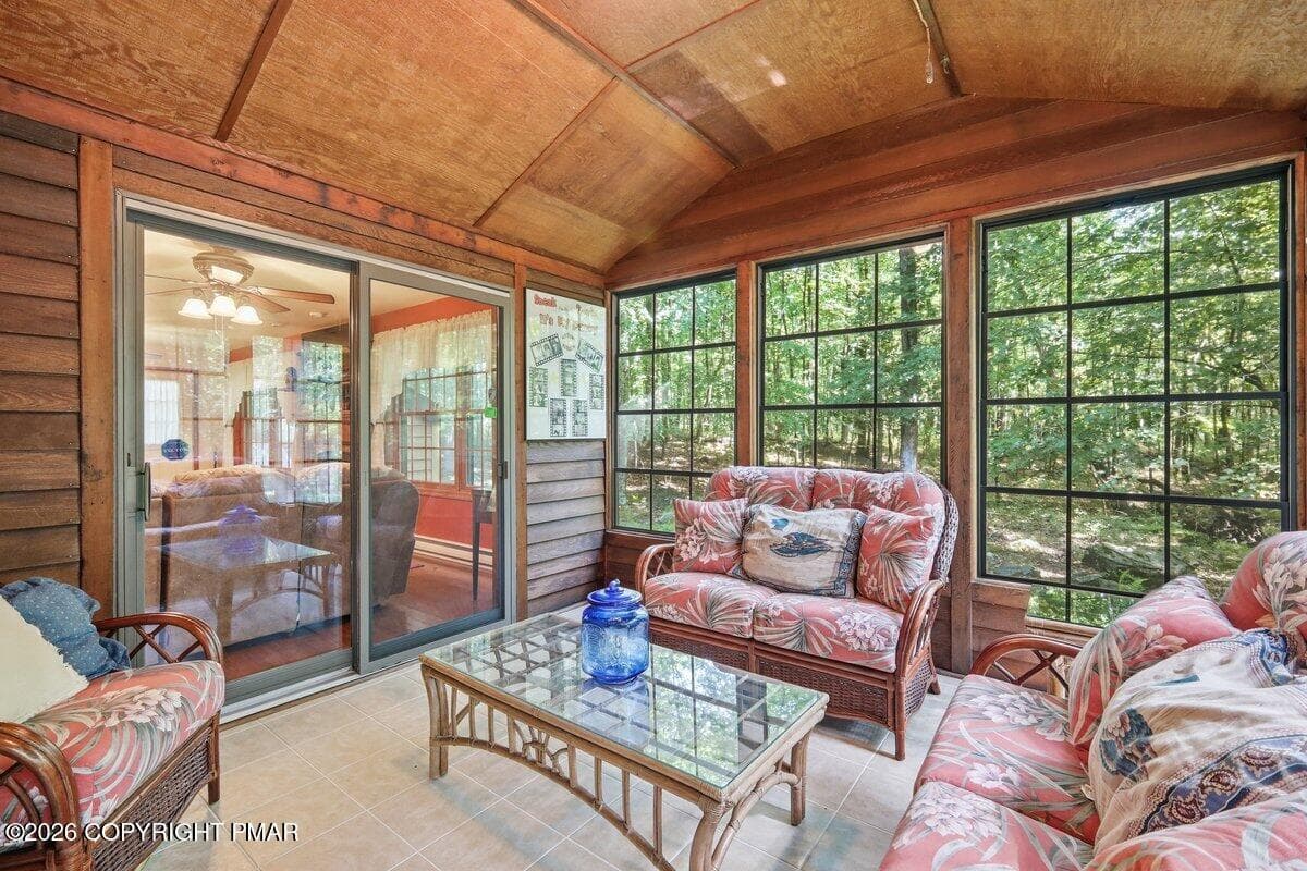 Sun Room - 425 Underhill Drive, Tamiment, PA 18371, Tamiment