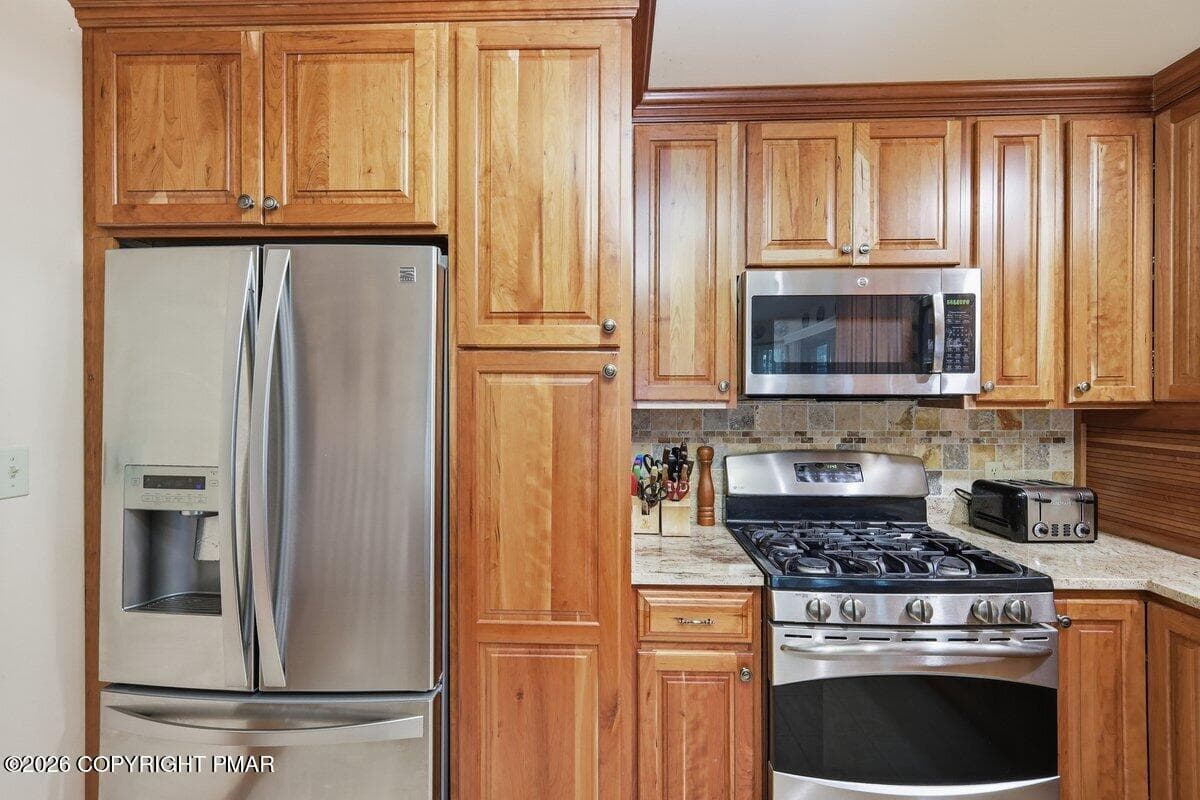 Stainless Steel Appliances - 425 Underhill Drive, Tamiment, PA 18371, Tamiment