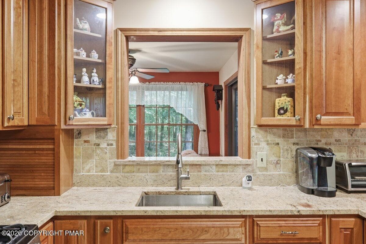 Kitchen - 425 Underhill Drive, Tamiment, PA 18371, Tamiment