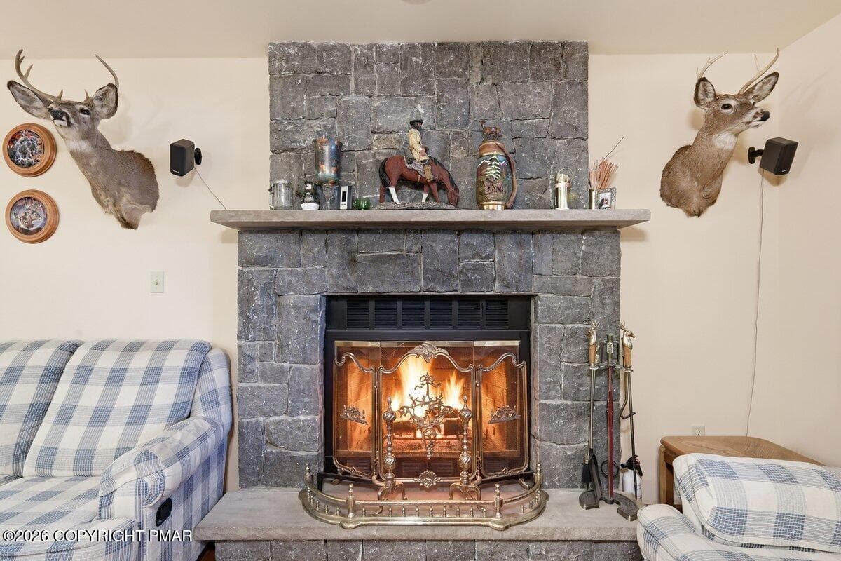 Wood Burning Fireplace - 425 Underhill Drive, Tamiment, PA 18371, Tamiment