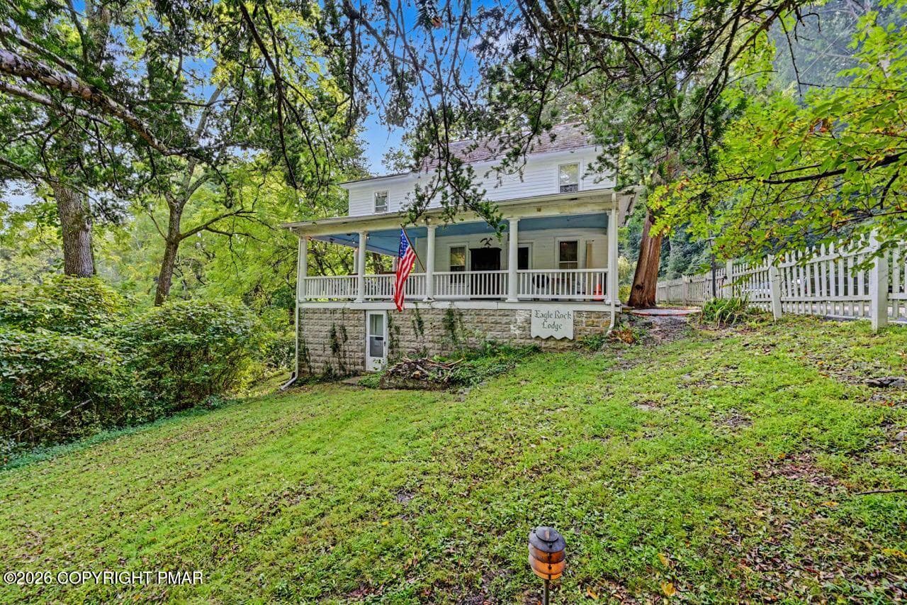 694 River Rd 04 Large - 694 River Road, Shawnee On Delaware, PA 18356, Shawnee On Delaware