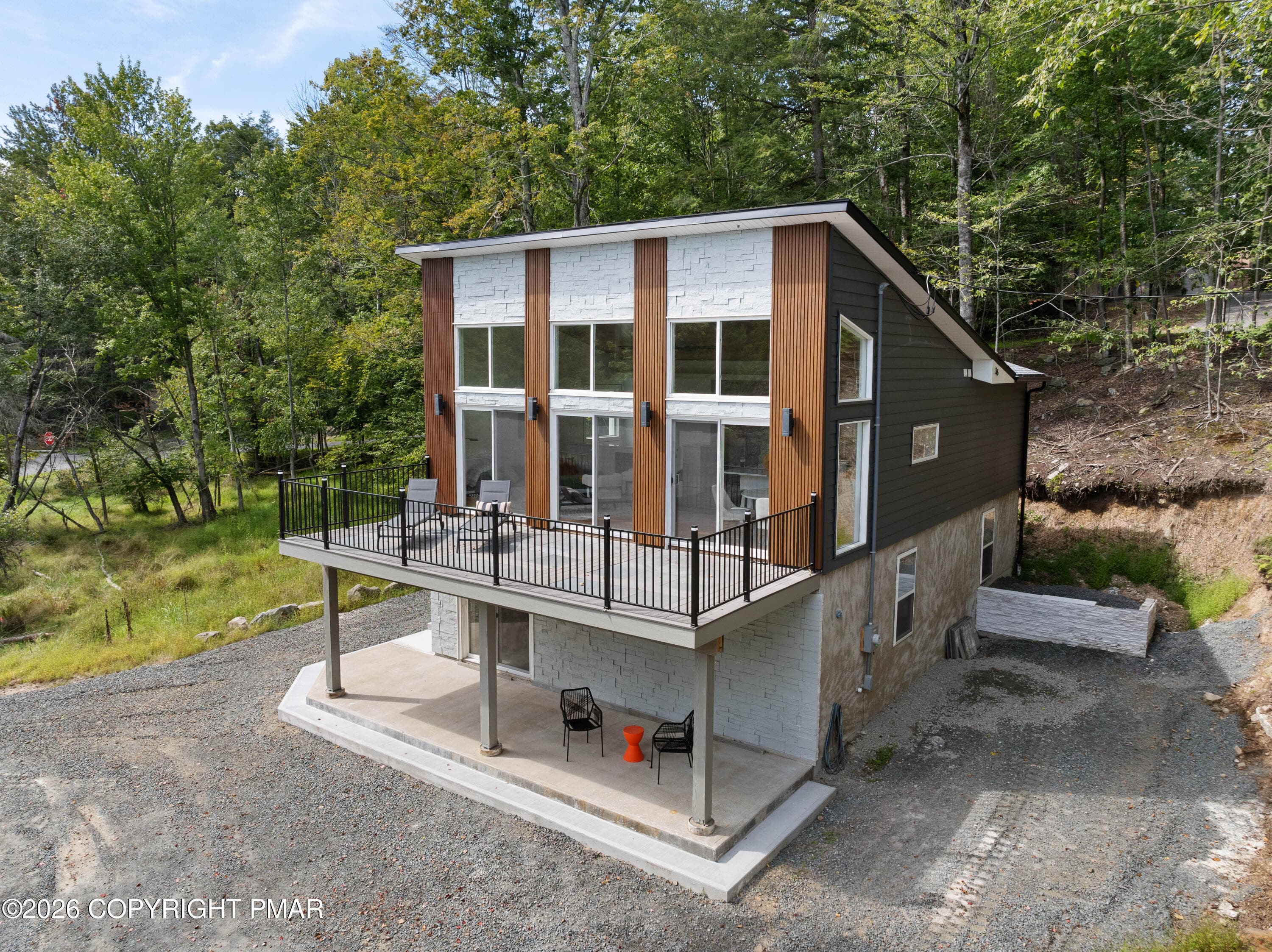 04- Side of house - 1002 Bison Trail, Lake Ariel, PA 18436, Lake Ariel