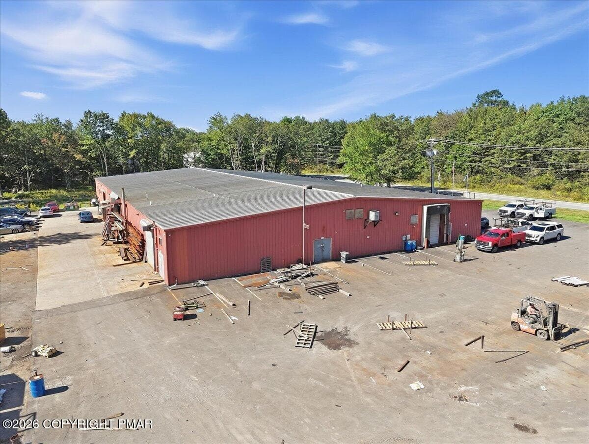 06-023_dji_fly_20260911_103418_0097_1789 - 405 Industrial Park Drive, Mount Pocono, PA 18344