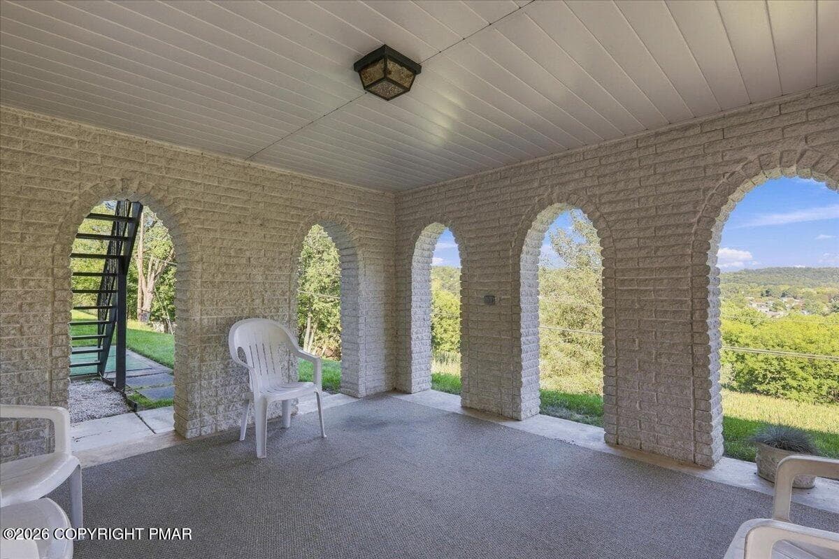 Covered Patio - 7121 Kingstead Drive, Slatington, PA 18080, Slatington