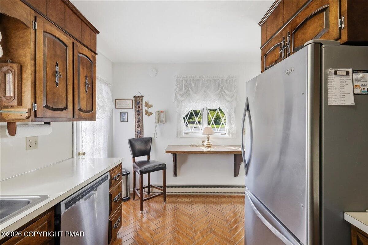 Kitchen - 7121 Kingstead Drive, Slatington, PA 18080, Slatington