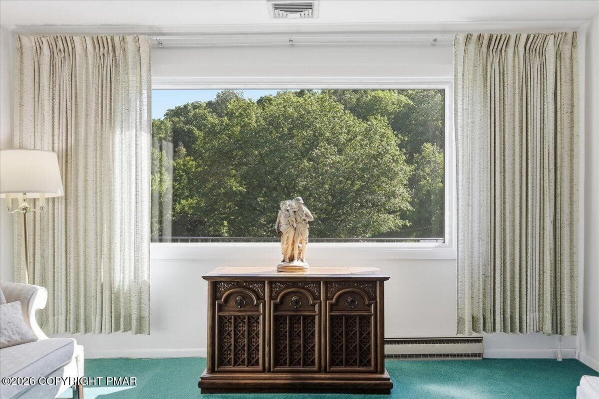 Living Room - 7121 Kingstead Drive, Slatington, PA 18080, Slatington