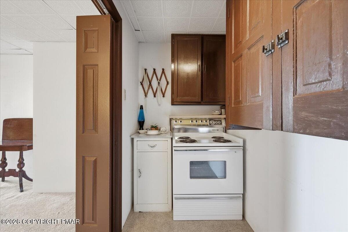 Kitchenette - 7121 Kingstead Drive, Slatington, PA 18080, Slatington