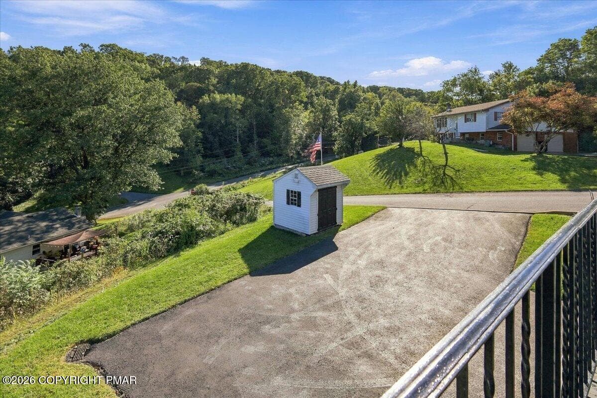 Paved Oversized Driveway - 7121 Kingstead Drive, Slatington, PA 18080, Slatington