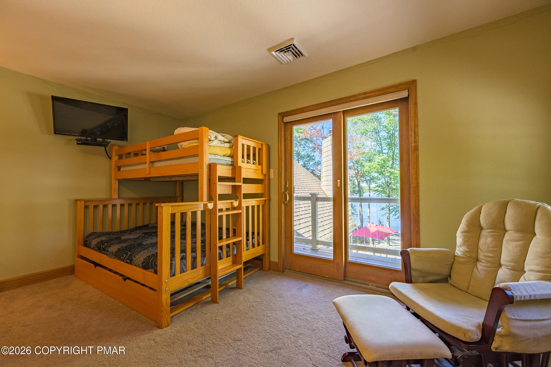 95 - 388 N Arrow Drive, Pocono Lake, PA 18347