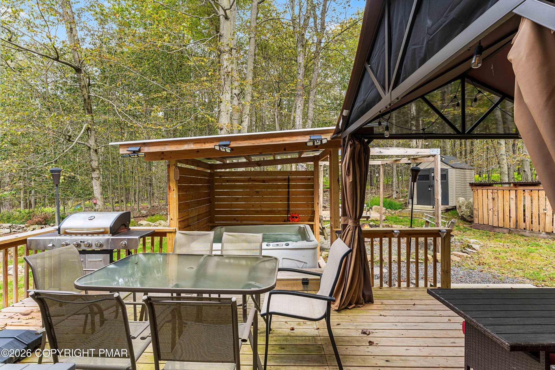 1053 Country Place Drive, Tobyhanna, PA- - 1053 Country Place Drive, Tobyhanna, PA 18466