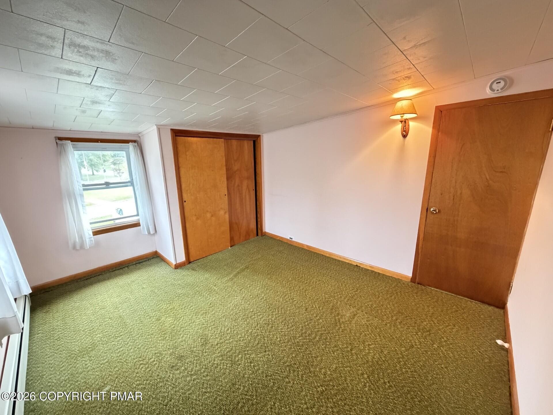 31 - 45 W Holland Street, Summit Hill, PA 18250, Summit Hill