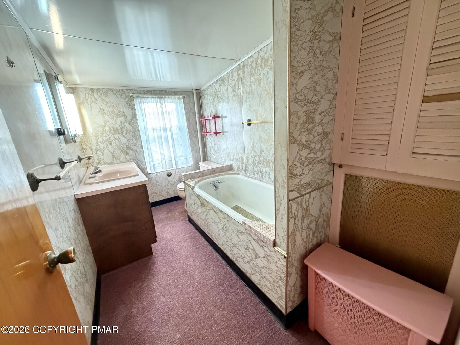 32 - 45 W Holland Street, Summit Hill, PA 18250, Summit Hill