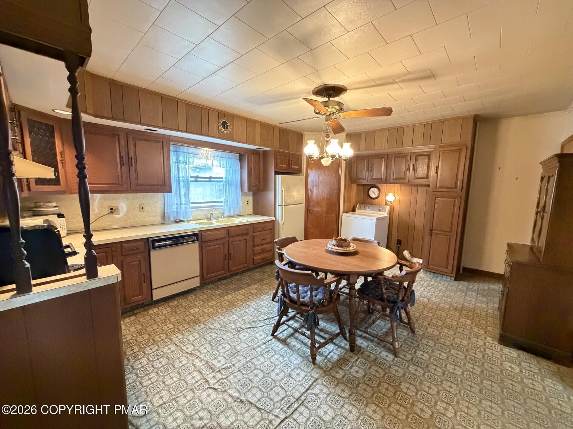 99 - 45 W Holland Street, Summit Hill, PA 18250, Summit Hill