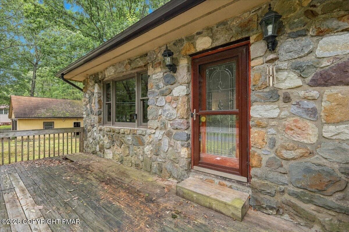 Back of Structure - 184 Swallow Circle, Bushkill, PA 18324, Bushkill