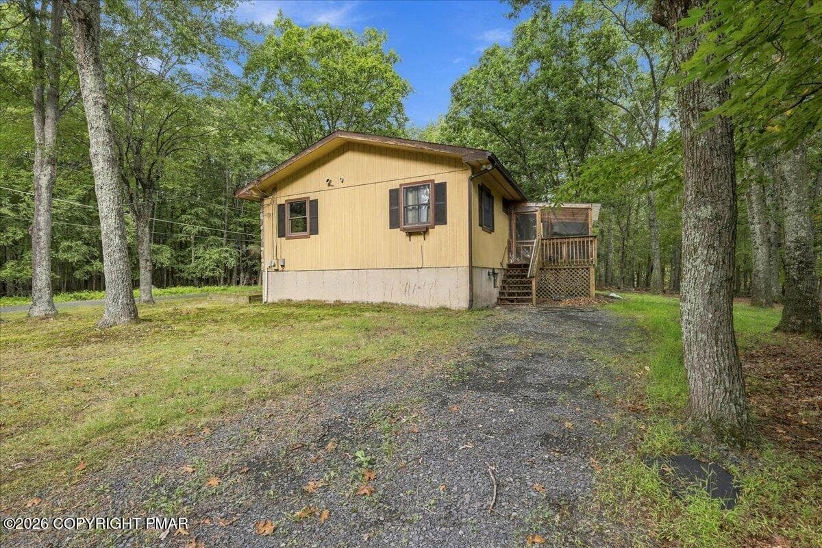 Front of Structure - 184 Swallow Circle, Bushkill, PA 18324, Bushkill