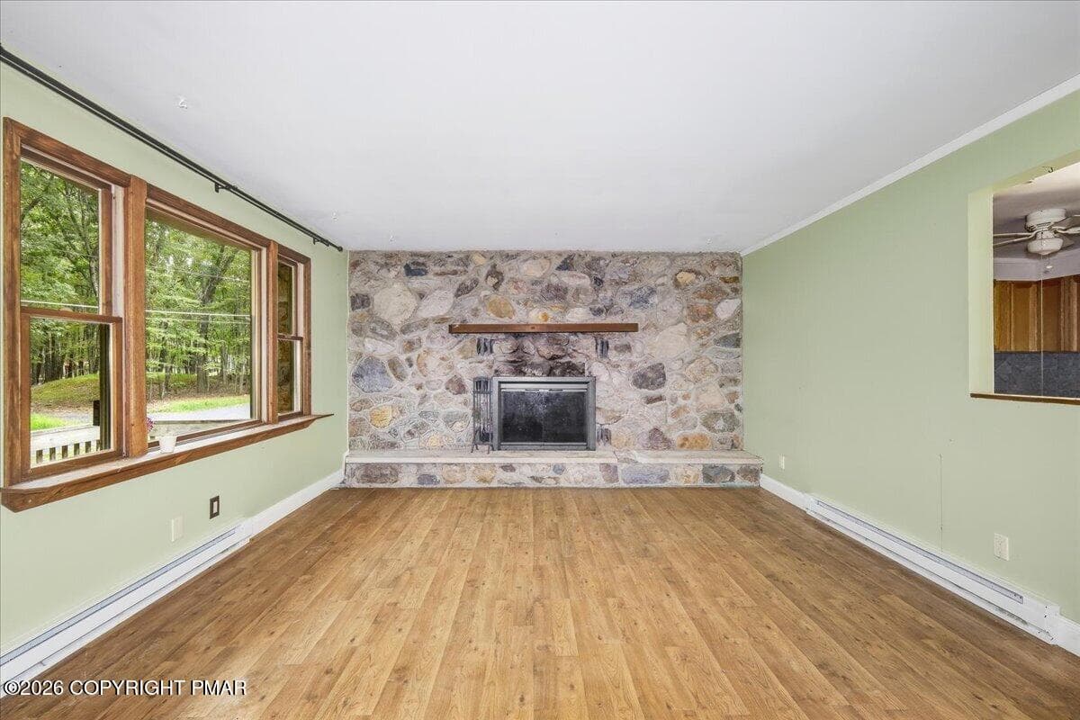Living Room - 184 Swallow Circle, Bushkill, PA 18324, Bushkill