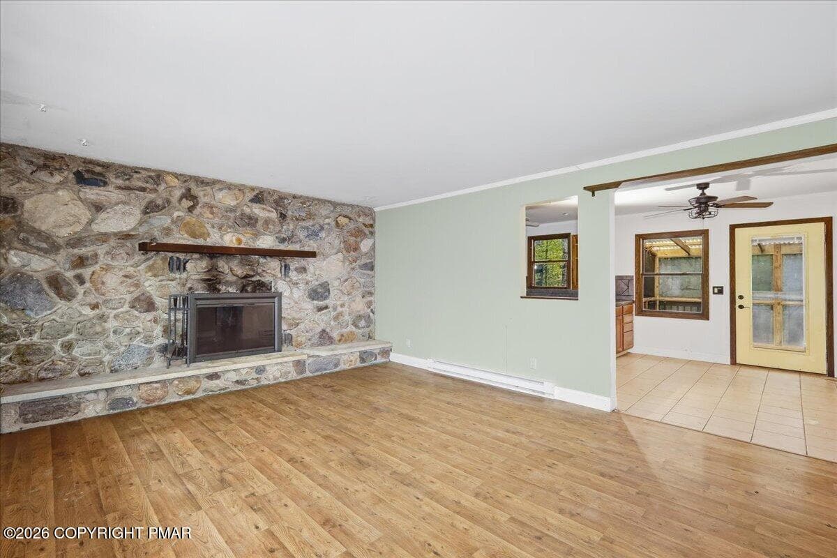 Living Room - 184 Swallow Circle, Bushkill, PA 18324, Bushkill