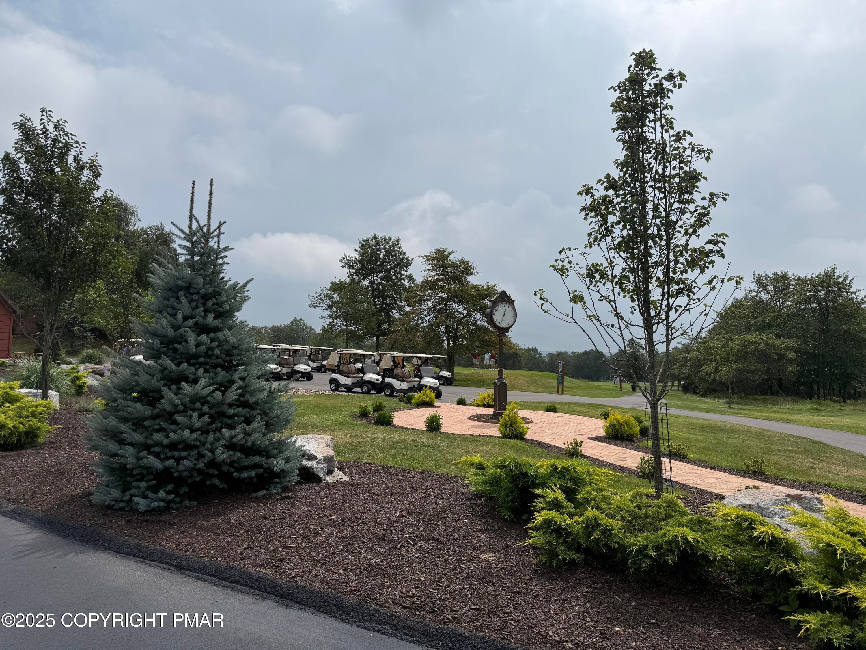 IMG_6543 - 255R Laurel Valley Drive, Hazleton, PA 18202, Hazleton