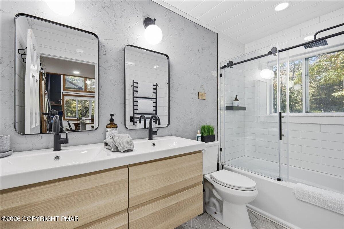 Bathroom - 1113 Kensington Drive, Tobyhanna, PA 18466, Tobyhanna