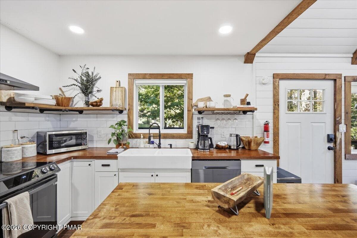 Kitchen - 1113 Kensington Drive, Tobyhanna, PA 18466, Tobyhanna