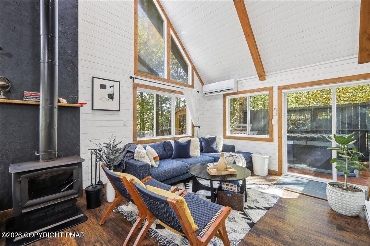 Living Room - 1113 Kensington Drive, Tobyhanna, PA 18466, Tobyhanna