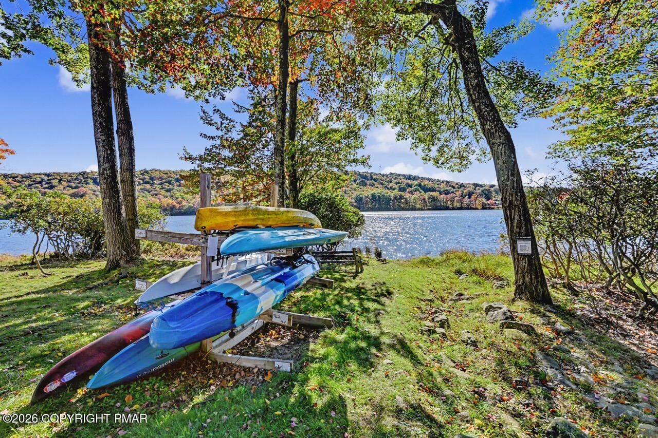 Big Boulder Lake - 59 Midlake Drive 101, Lake Harmony, PA 18624, Lake Harmony