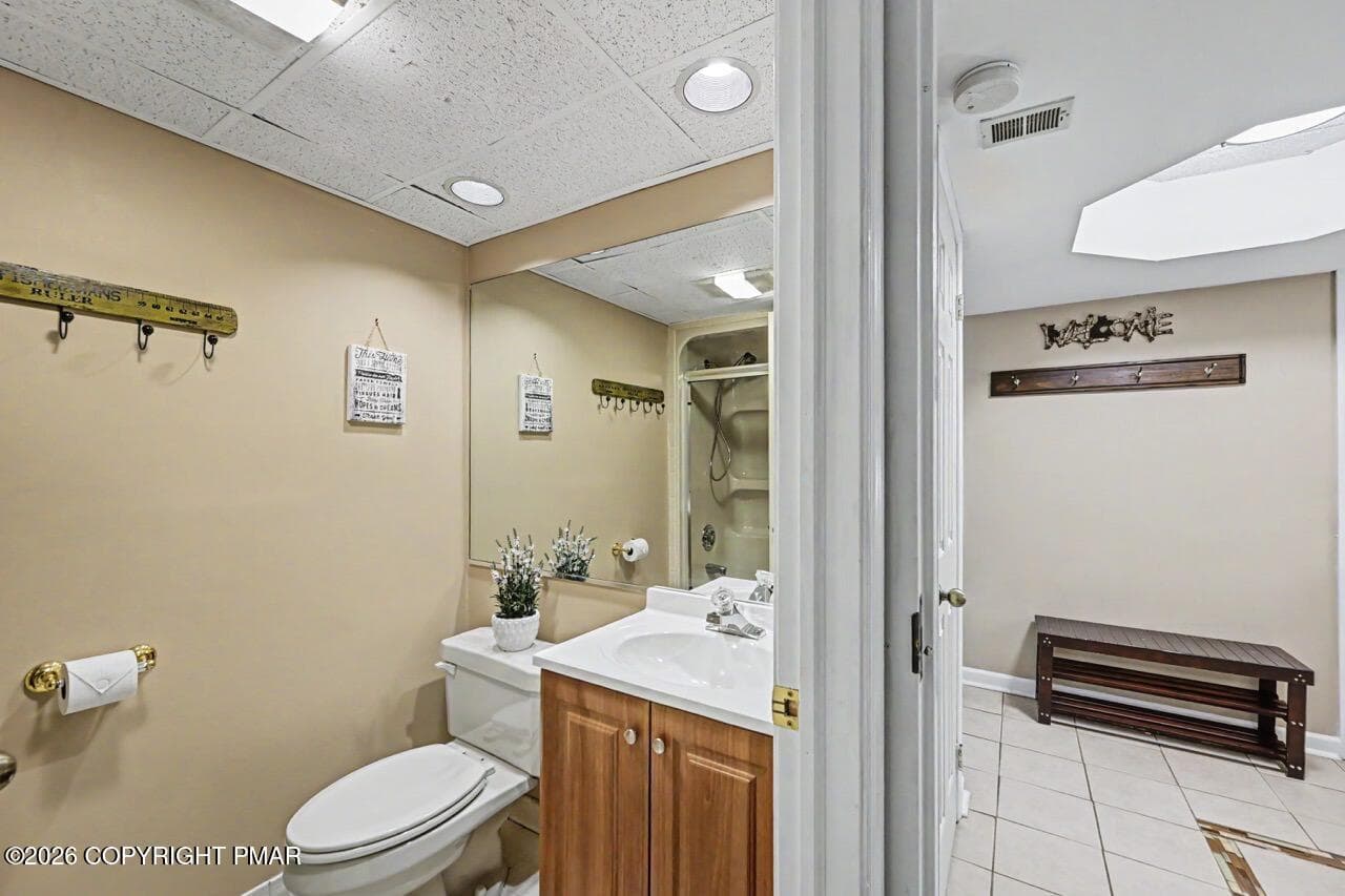 Bath 2 - 59 Midlake Drive 101, Lake Harmony, PA 18624, Lake Harmony