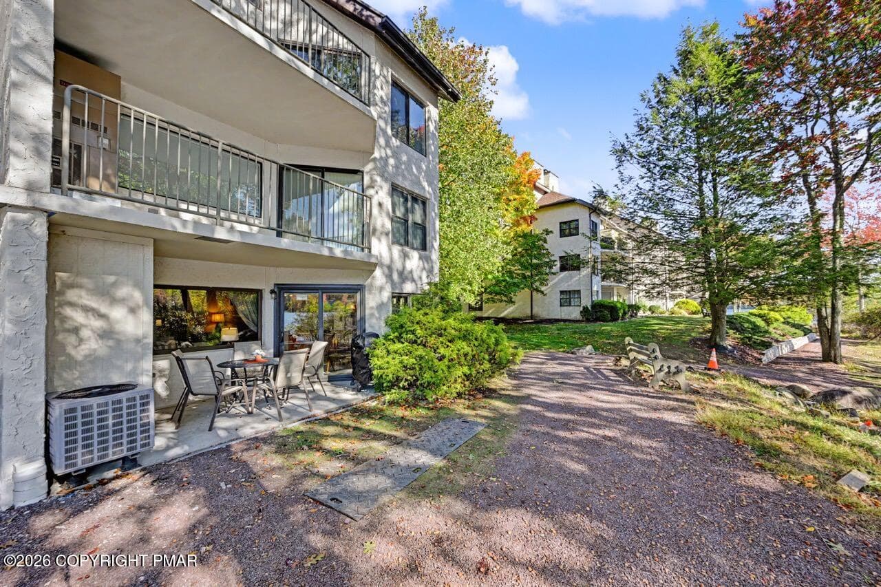 59 Midlake Dr - Unit 10151 Large - 59 Midlake Drive 101, Lake Harmony, PA 18624, Lake Harmony