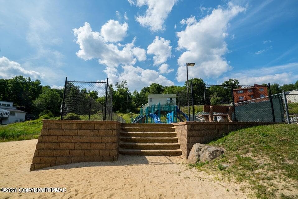 9 - 300 Brentwood Drive, Bushkill, PA 18324, Bushkill