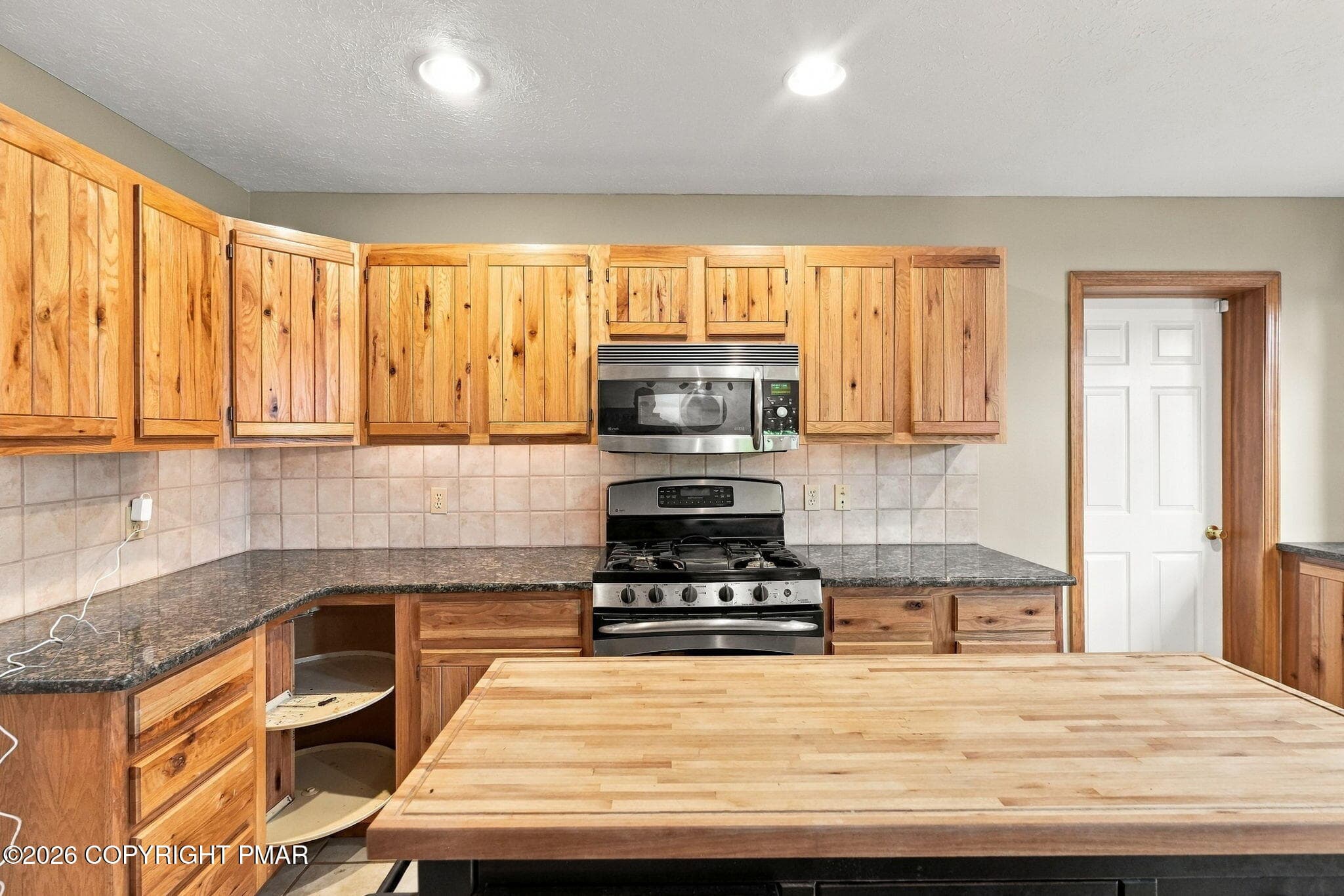 12-web-or-mls-372 Brookside Dr (25 of 56 - 372 Brookside Drive, Pocono Pines, PA 18350, Pocono Pines