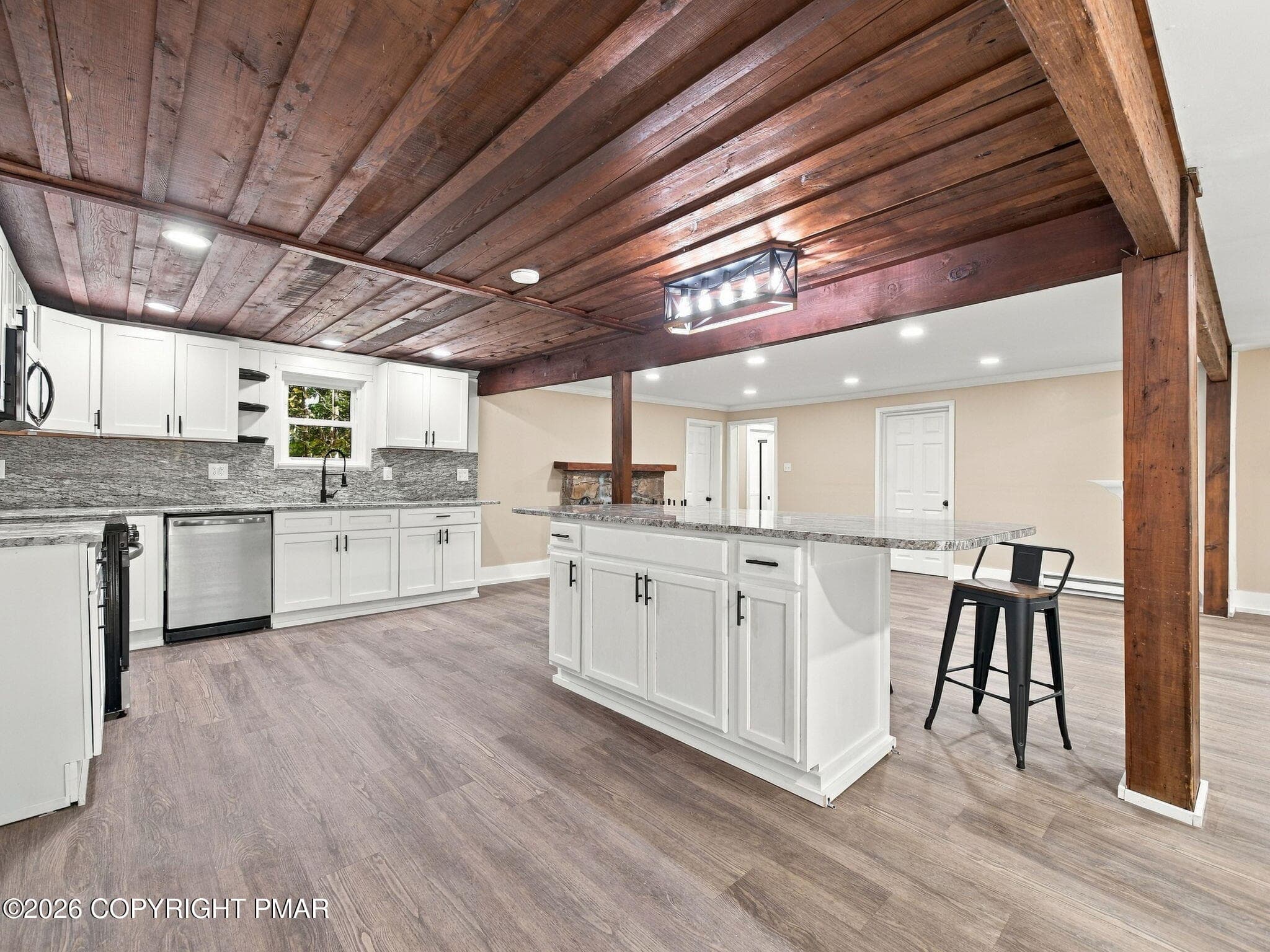 30-web-or-mls-Image_030 - 316 Goldfinch Place, Mount Pocono, PA 18344, Mount Pocono