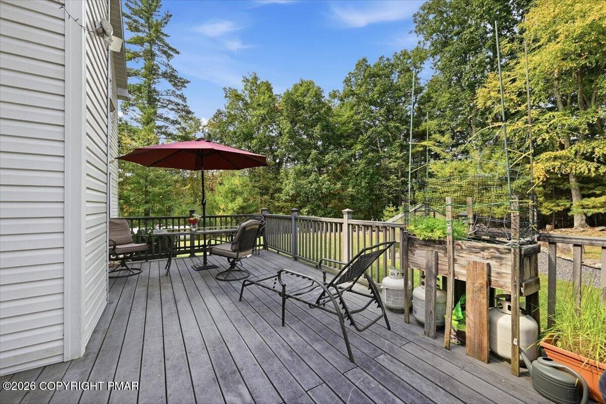 Deck - 104 Arbor Way, Stroudsburg, PA 18360, Stroudsburg