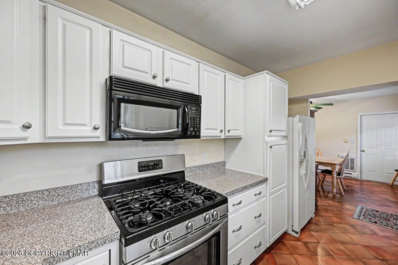 Stainless-Steel Appliences - 2367 Route 209, Sciota, PA 18354, Sciota