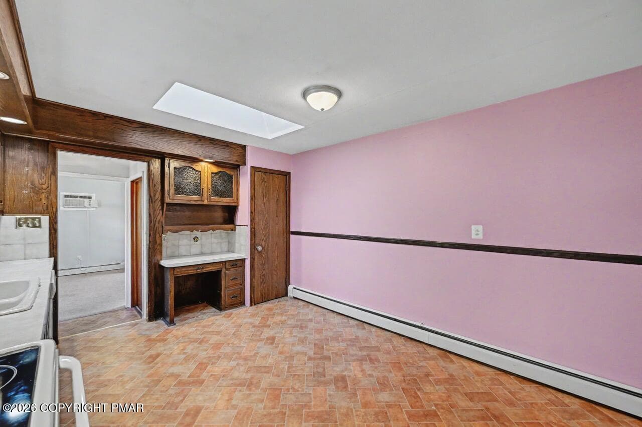 Built-In Kitchen Office Space - 2367 Route 209, Sciota, PA 18354, Sciota