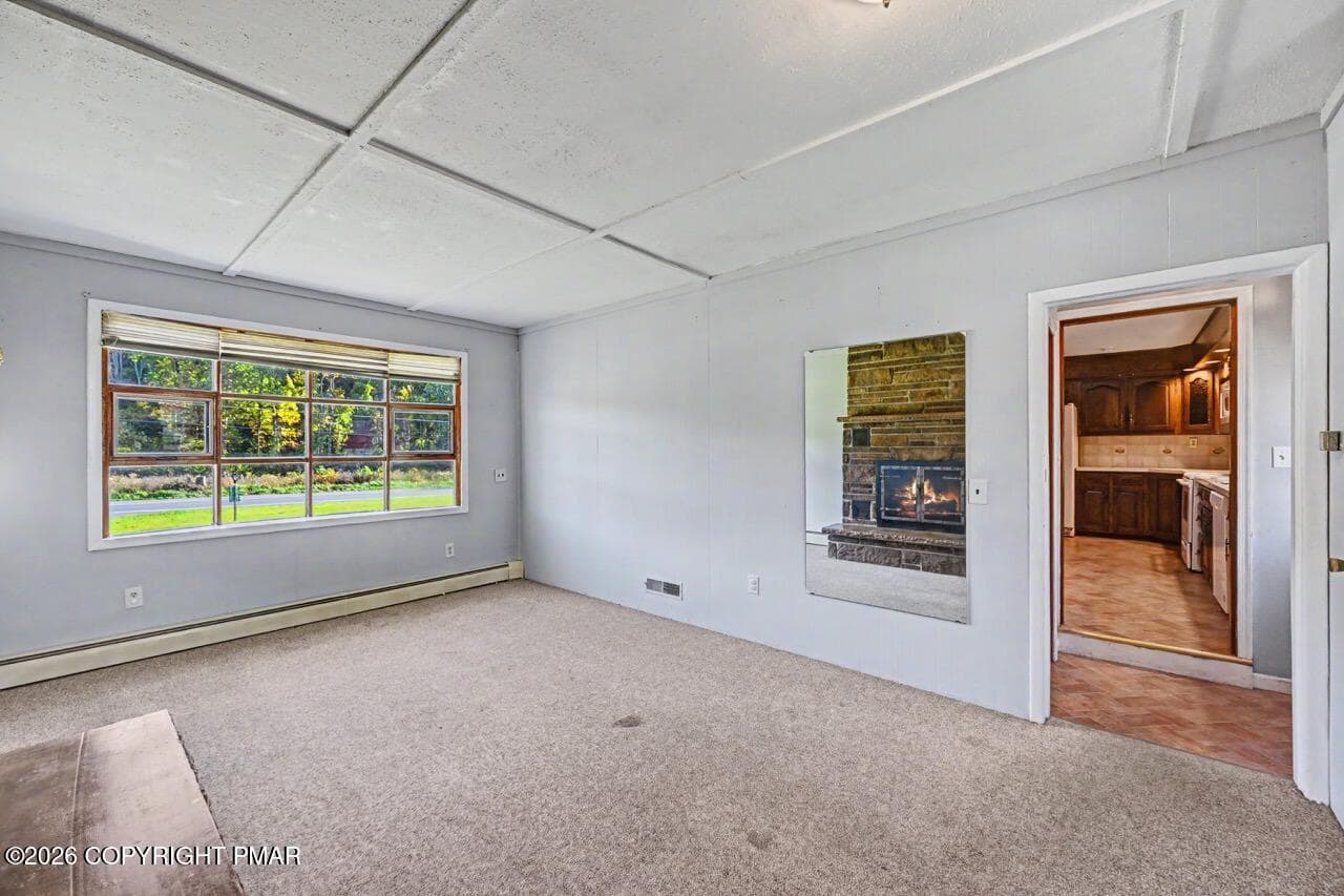 Coffered Ceiling & Bay Window - 2367 Route 209, Sciota, PA 18354, Sciota