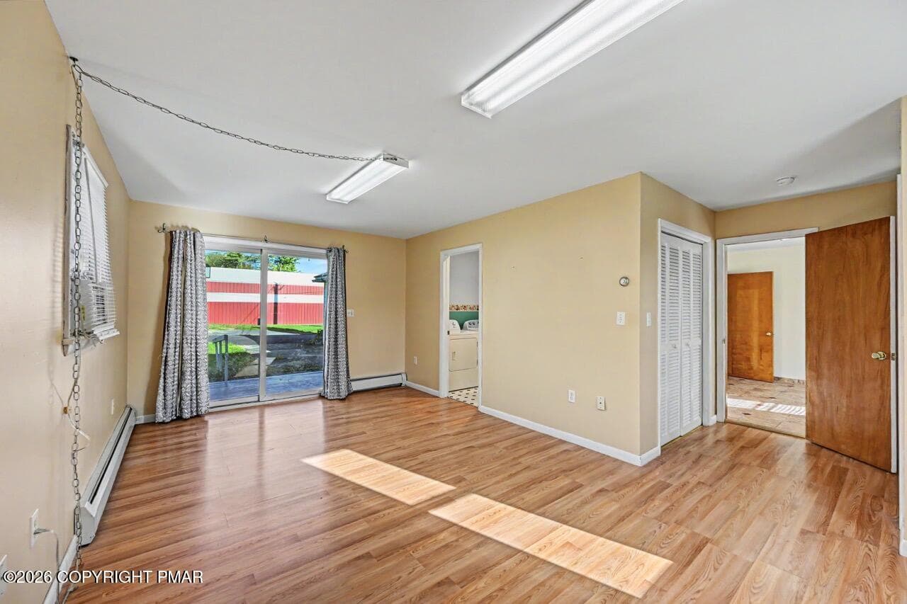 Office Opportunity w/ Laundry & Bath - 2367 Route 209, Sciota, PA 18354, Sciota