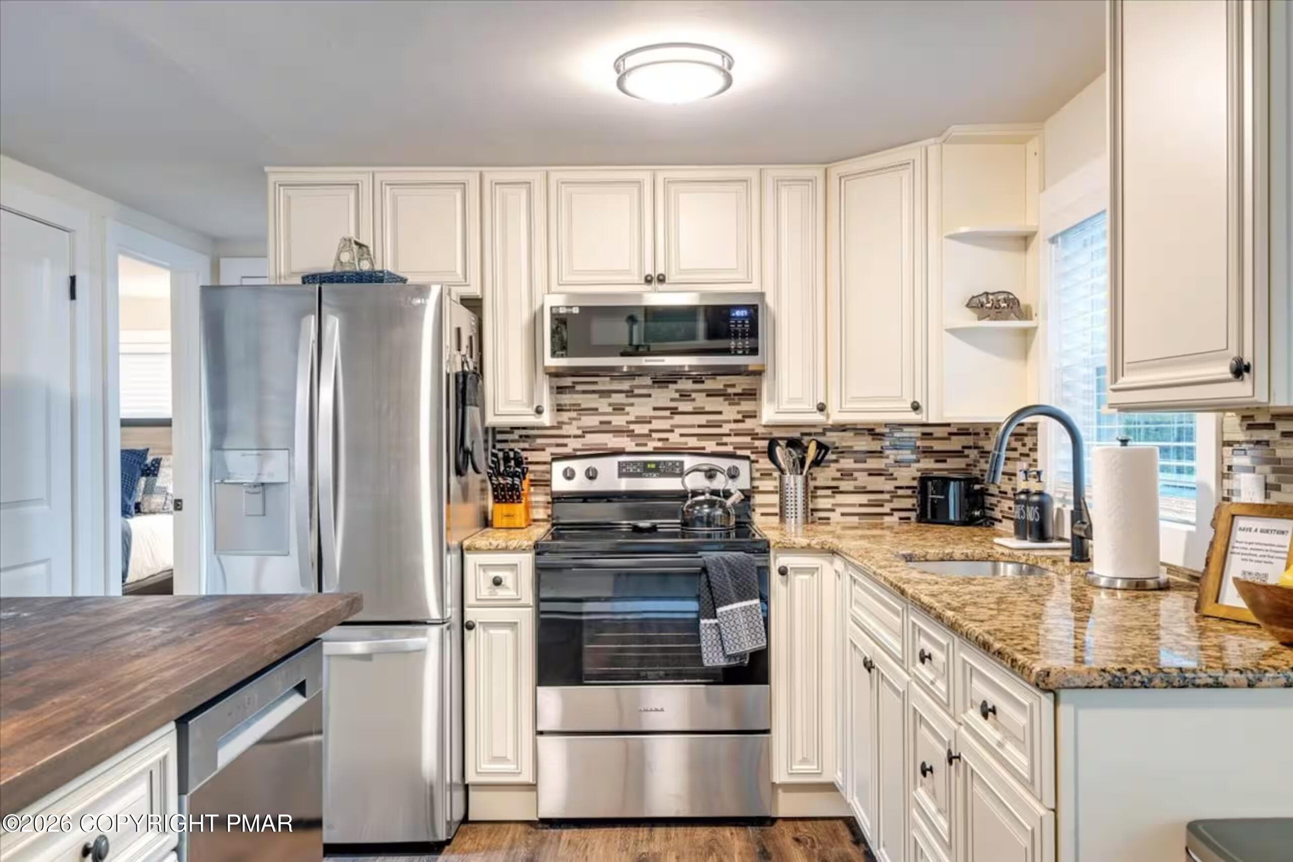 f28e17de-ca99-4b67-bc30-fb79892157b0.jpe - 296 Delaware Trail, Pocono Lake, PA 18347, Pocono Lake