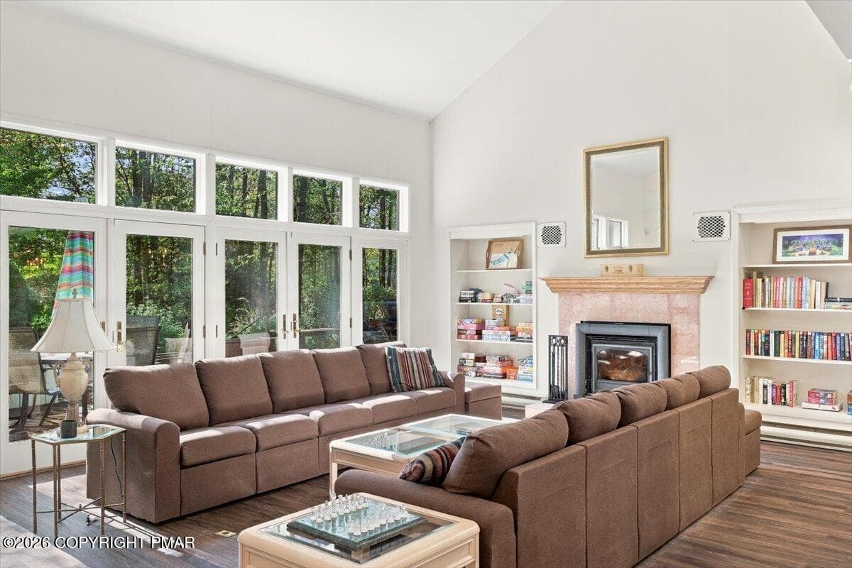 Living room - 181 Golfers Way, Pocono Pines, PA 18350, Pocono Pines