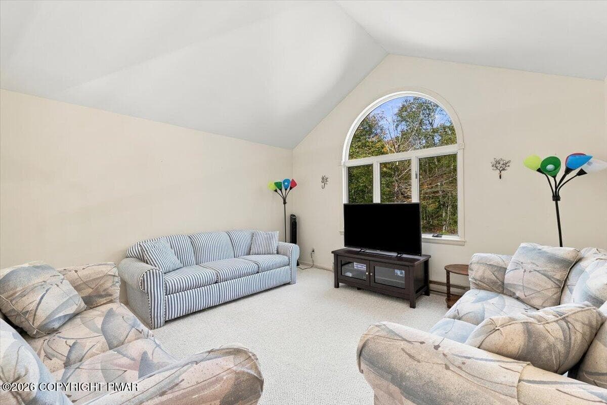 Loft - 181 Golfers Way, Pocono Pines, PA 18350, Pocono Pines