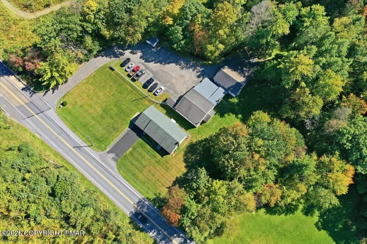 53 Overhead - 1000 Interchange Road, Gilbert, PA 18331, Gilbert