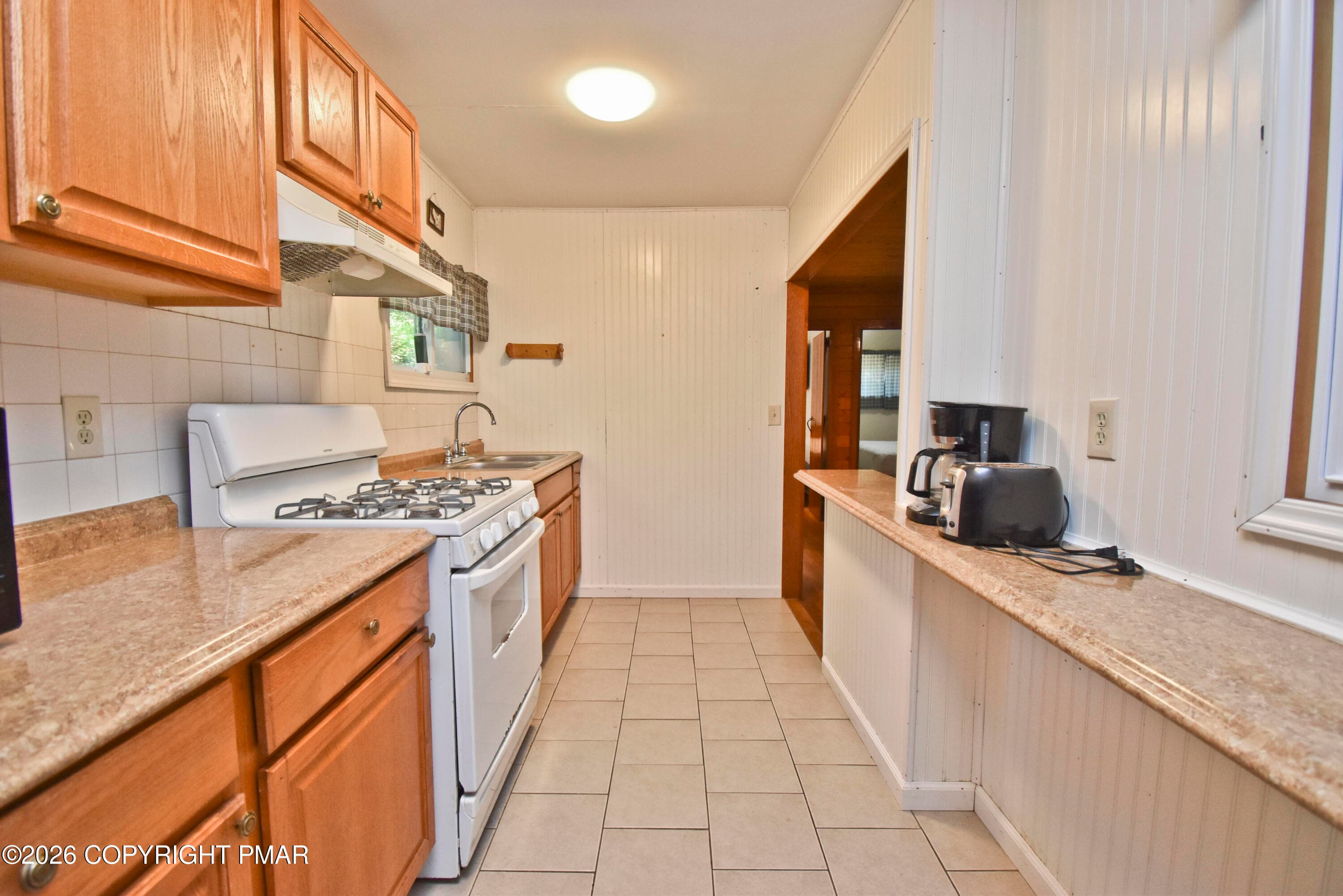 3 Gate House Kitchen (4) - 271 Route 390, Tafton, PA 18464, Tafton
