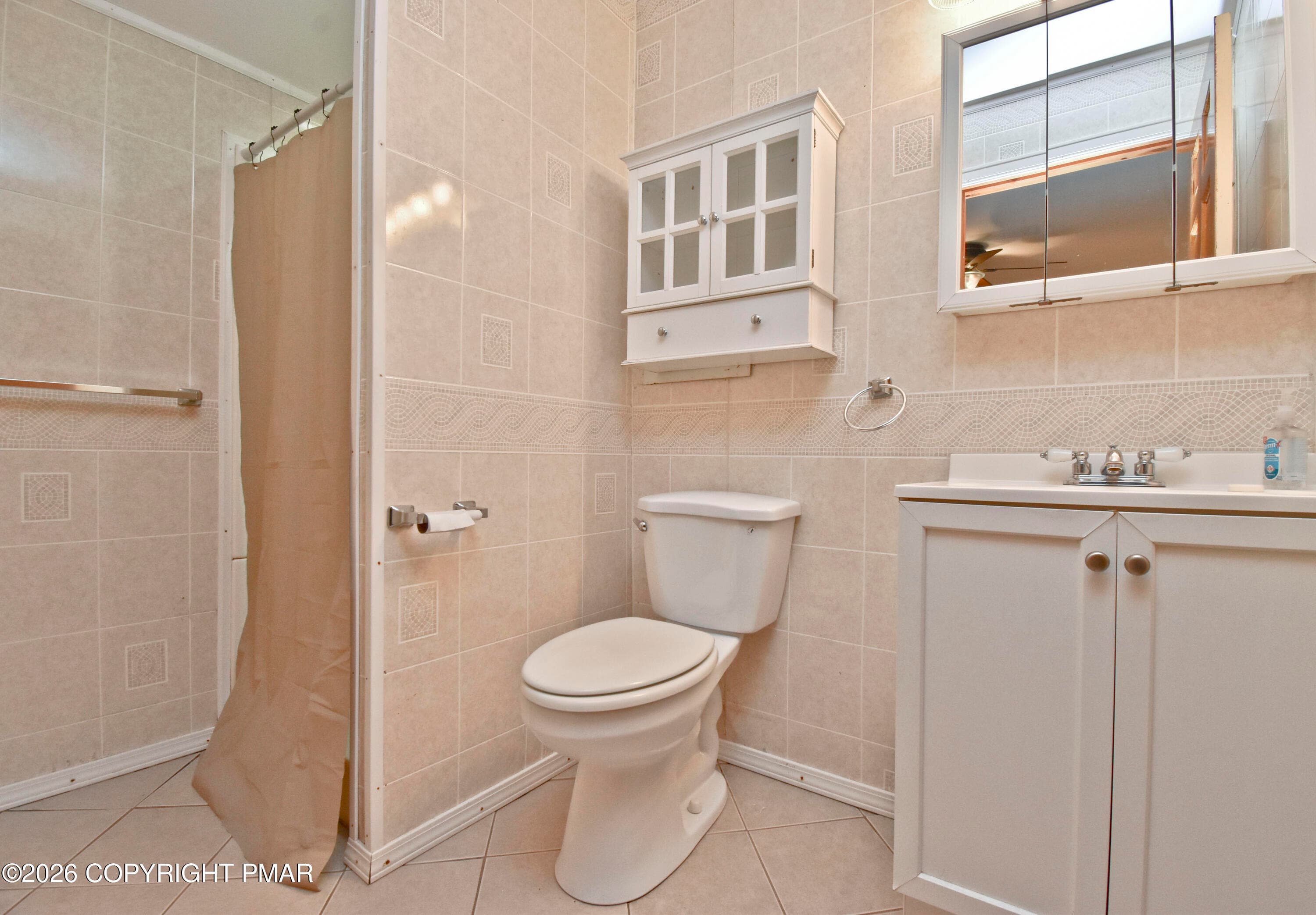 4 Cabana Bath - 271 Route 390, Tafton, PA 18464, Tafton