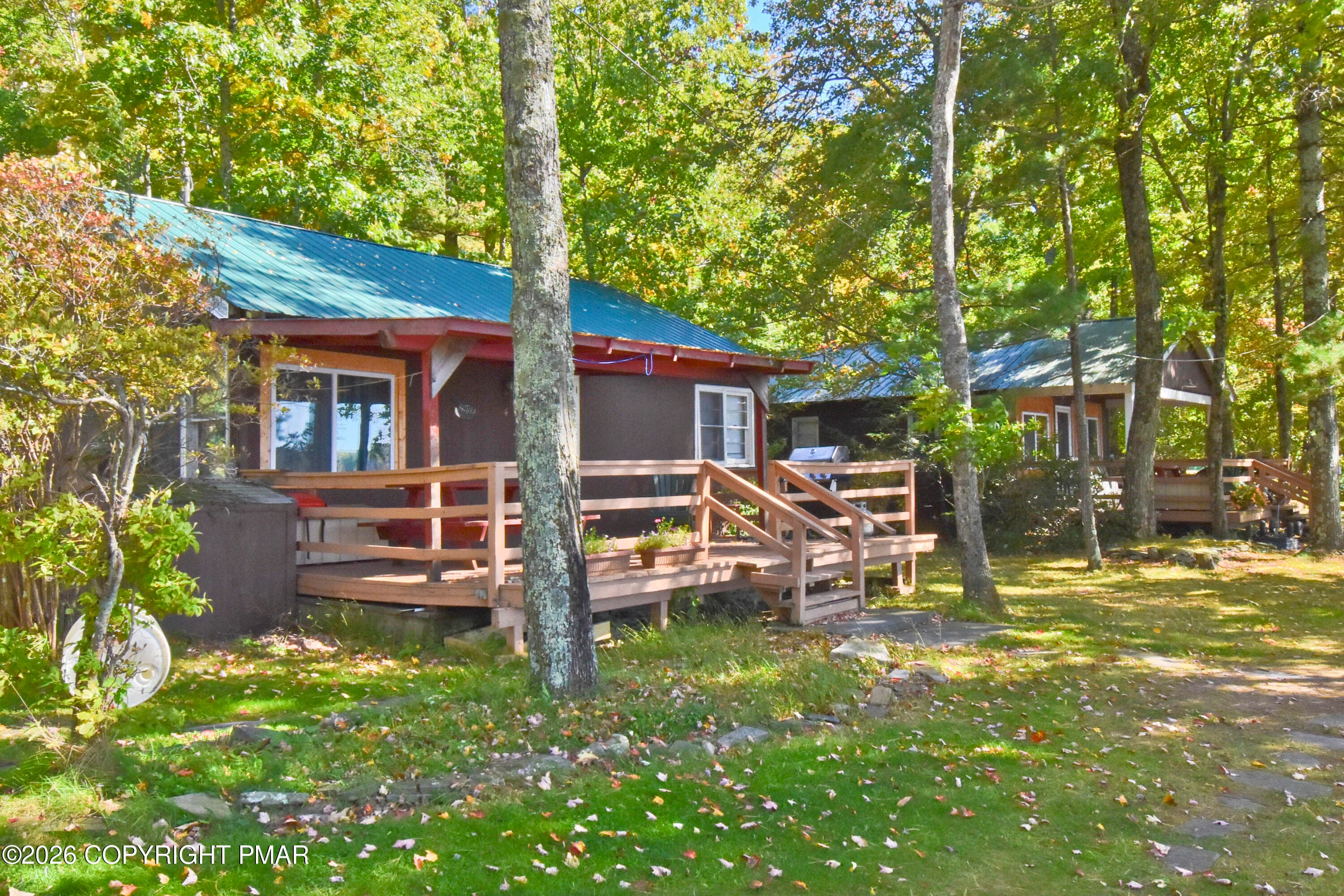 Cabins - 271 Route 390, Tafton, PA 18464, Tafton