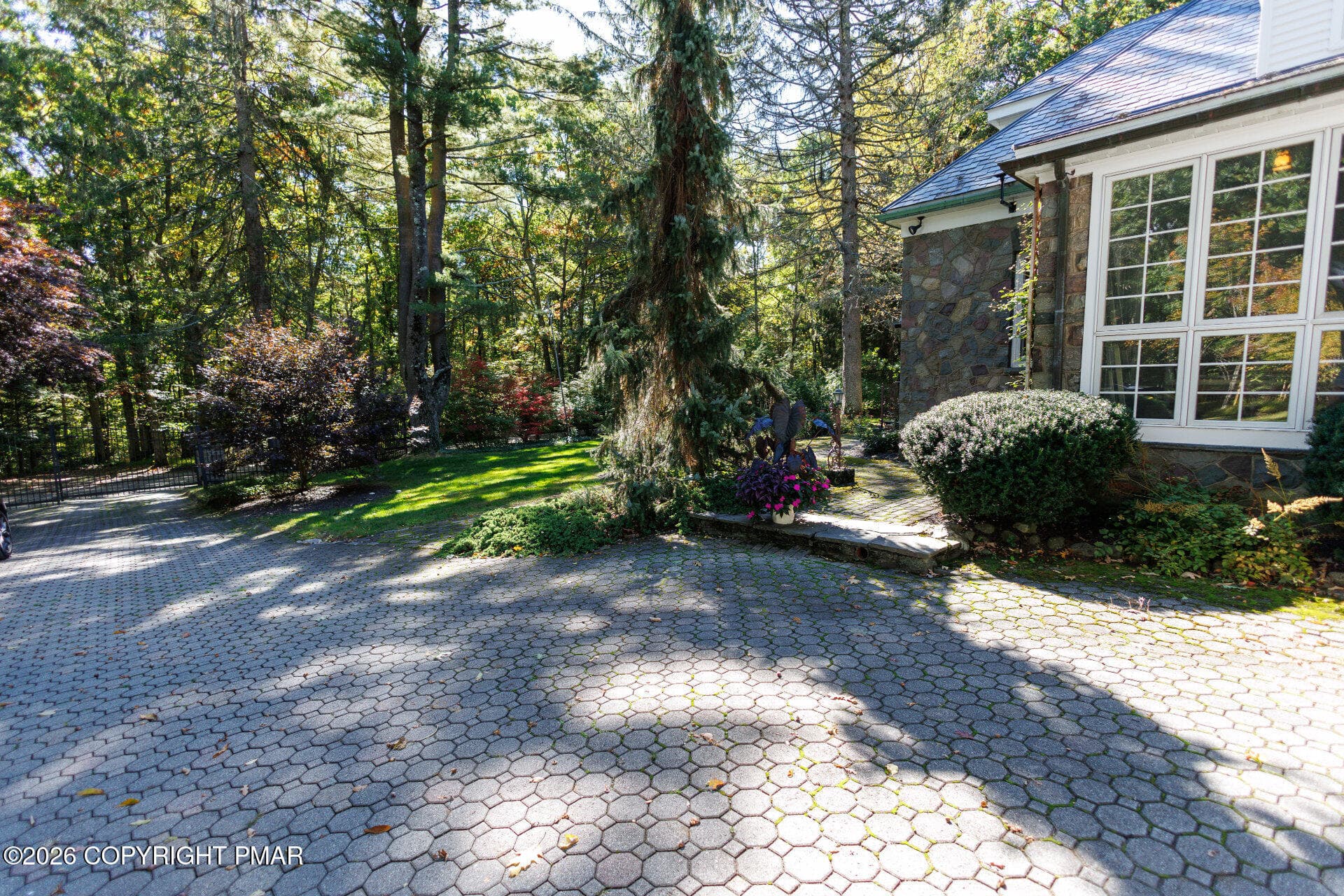 163 Goose Pond Rd-Canadensis, PA, United - 163 Goose Pond Road, Skytop, PA 18357, Skytop