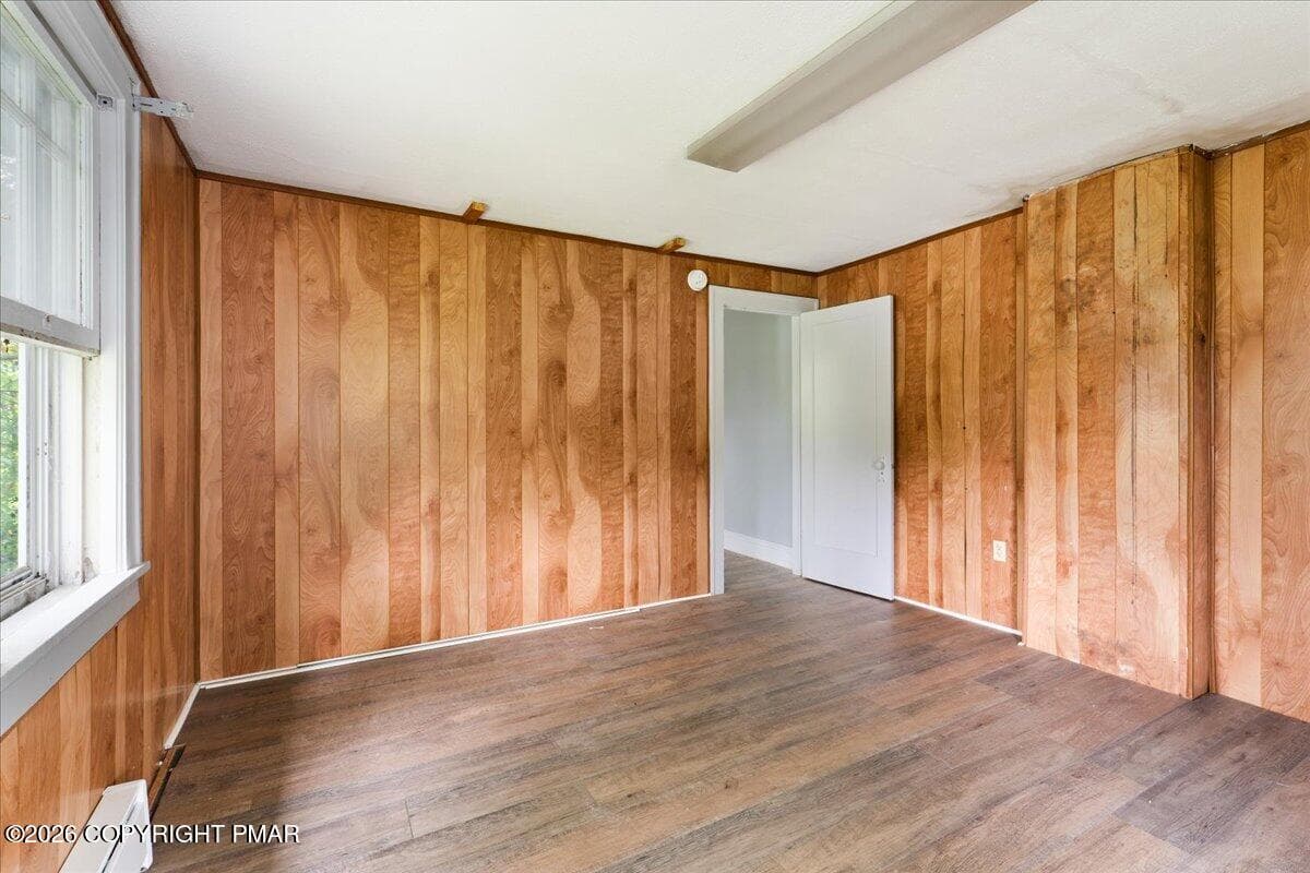 47-Right Apartment - 785 W Main Street, Plymouth, PA 18651, Plymouth